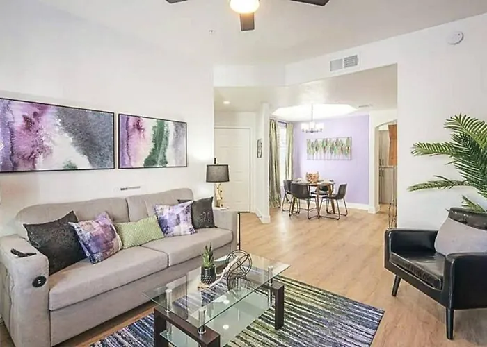 Remodeled King Bed Suite Sonoran Sunset Lounge Scottsdale